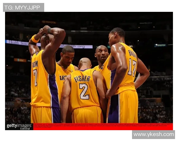 湖人对阵奇才的精彩对决结果揭晓球迷热议比赛亮点与精彩瞬间